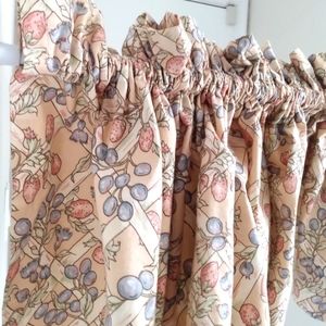 Custom made extra long lined valance fruits and lattice pastel colors